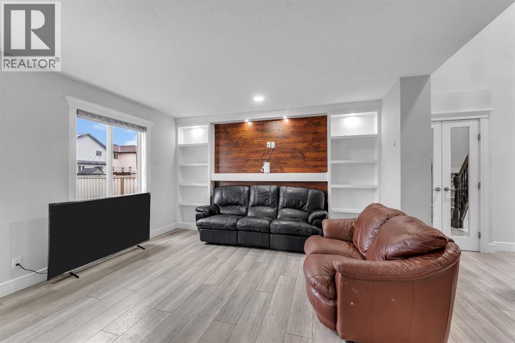 Single Family House for Sale in  saddlecreek Way NE Saddle Ridge Calgary 