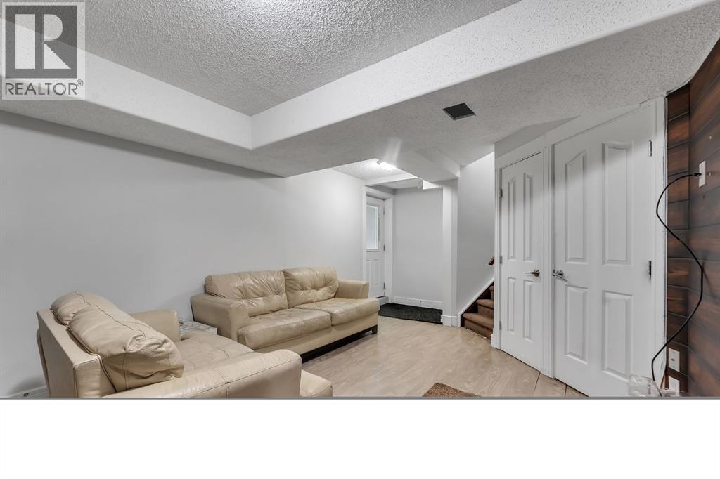 Single Family House for Sale in  saddlecreek Way NE Saddle Ridge Calgary 