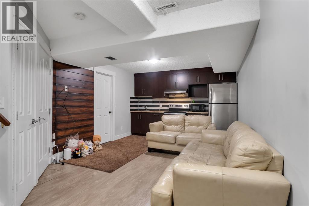 Single Family House for Sale in  saddlecreek Way NE Saddle Ridge Calgary 