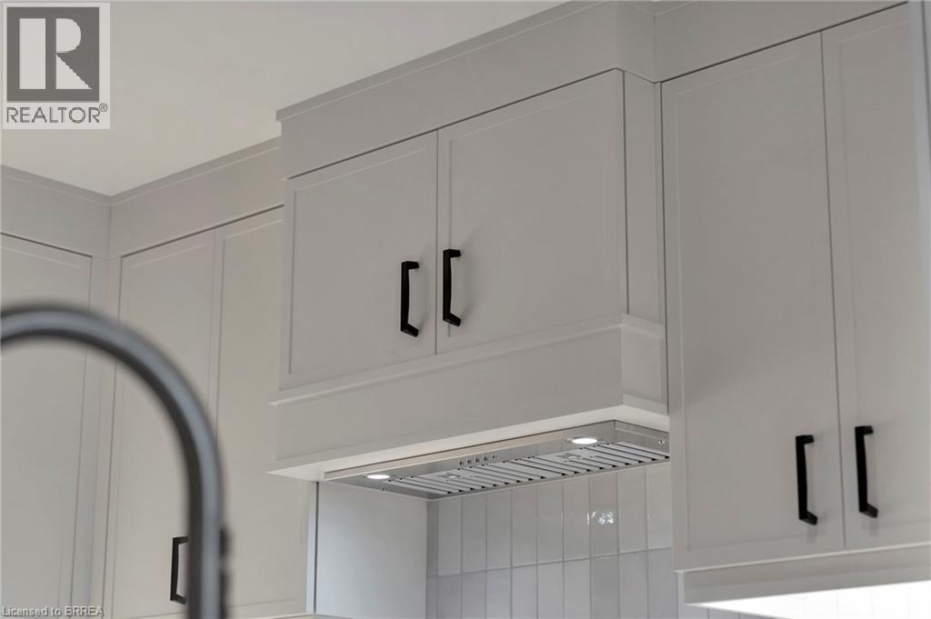 Photo 13 of 7 Grand River Street N Unit 201, Paris ON