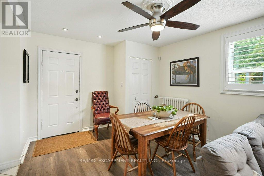 Photo 7 of 18 6 Vineland Avenue, Hamilton ON