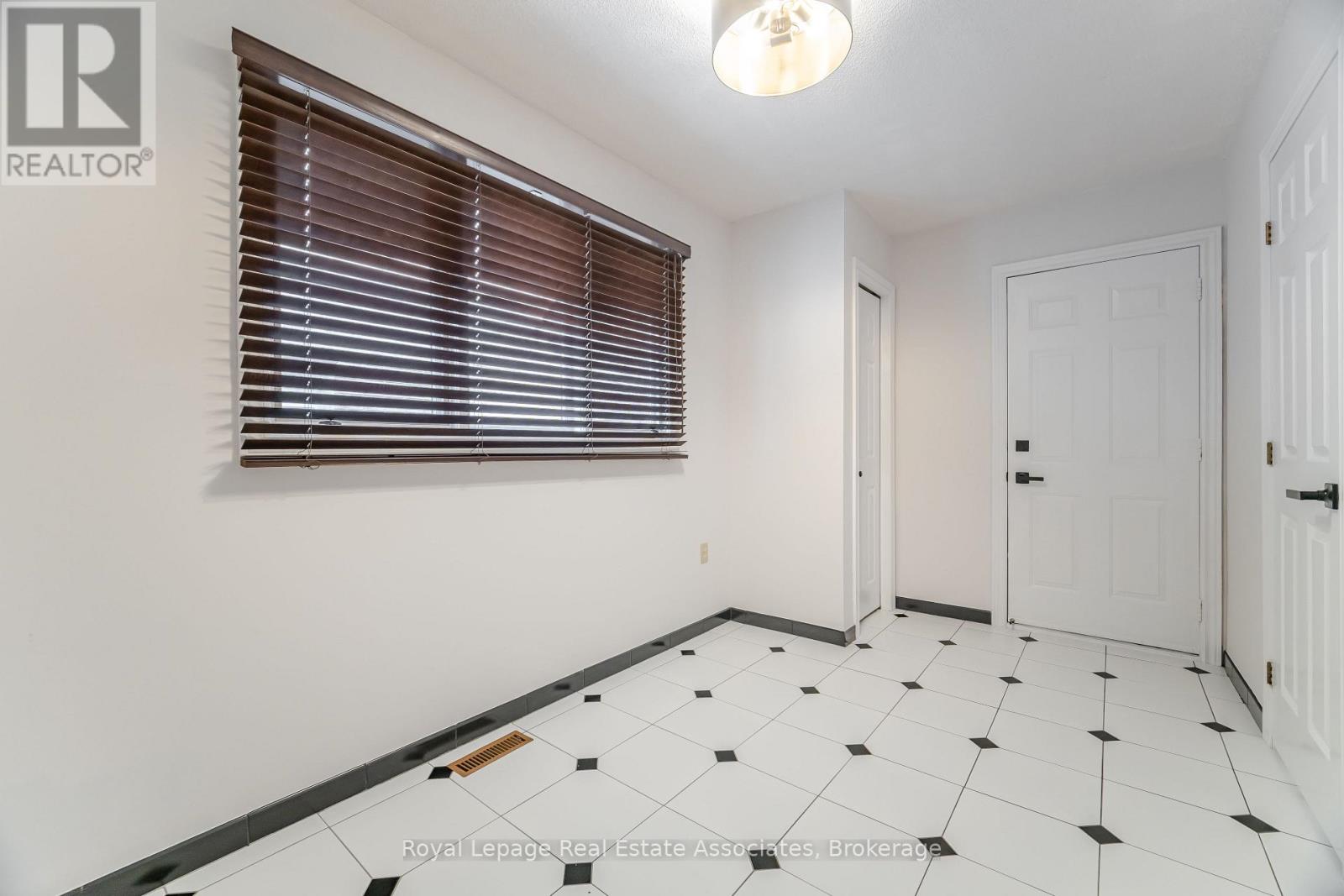 Photo 25 of 100 National Drive, Hamilton ON
