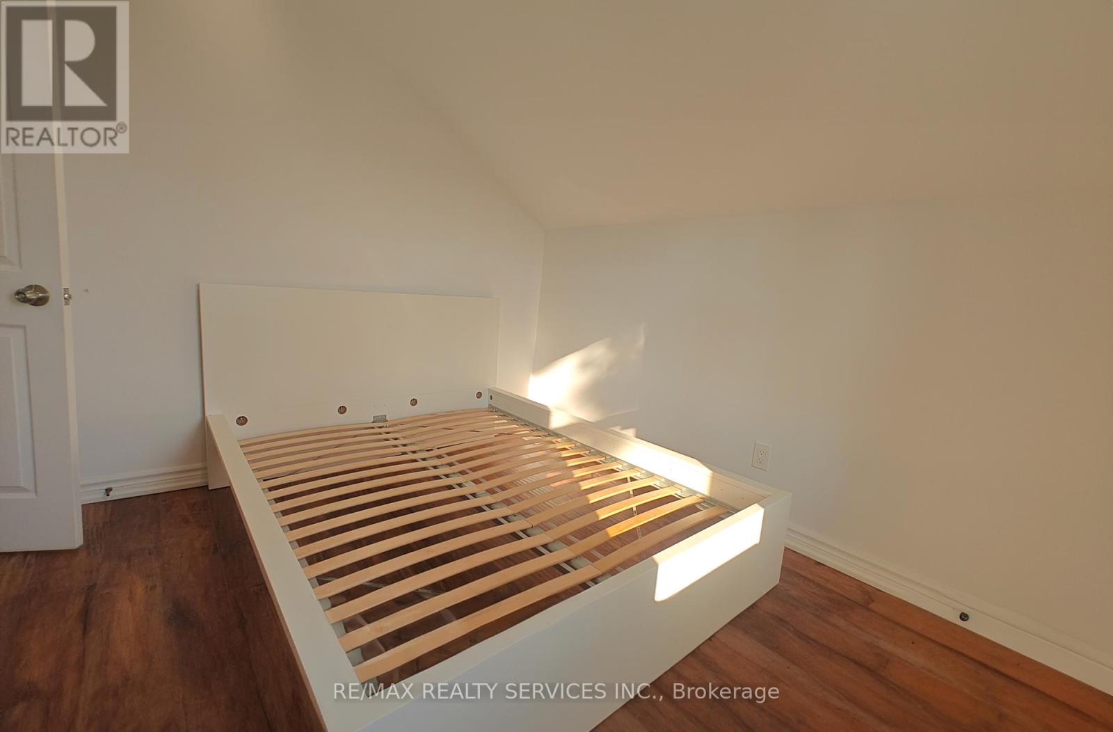 Photo 23 of 764 Caron Avenue, Windsor ON