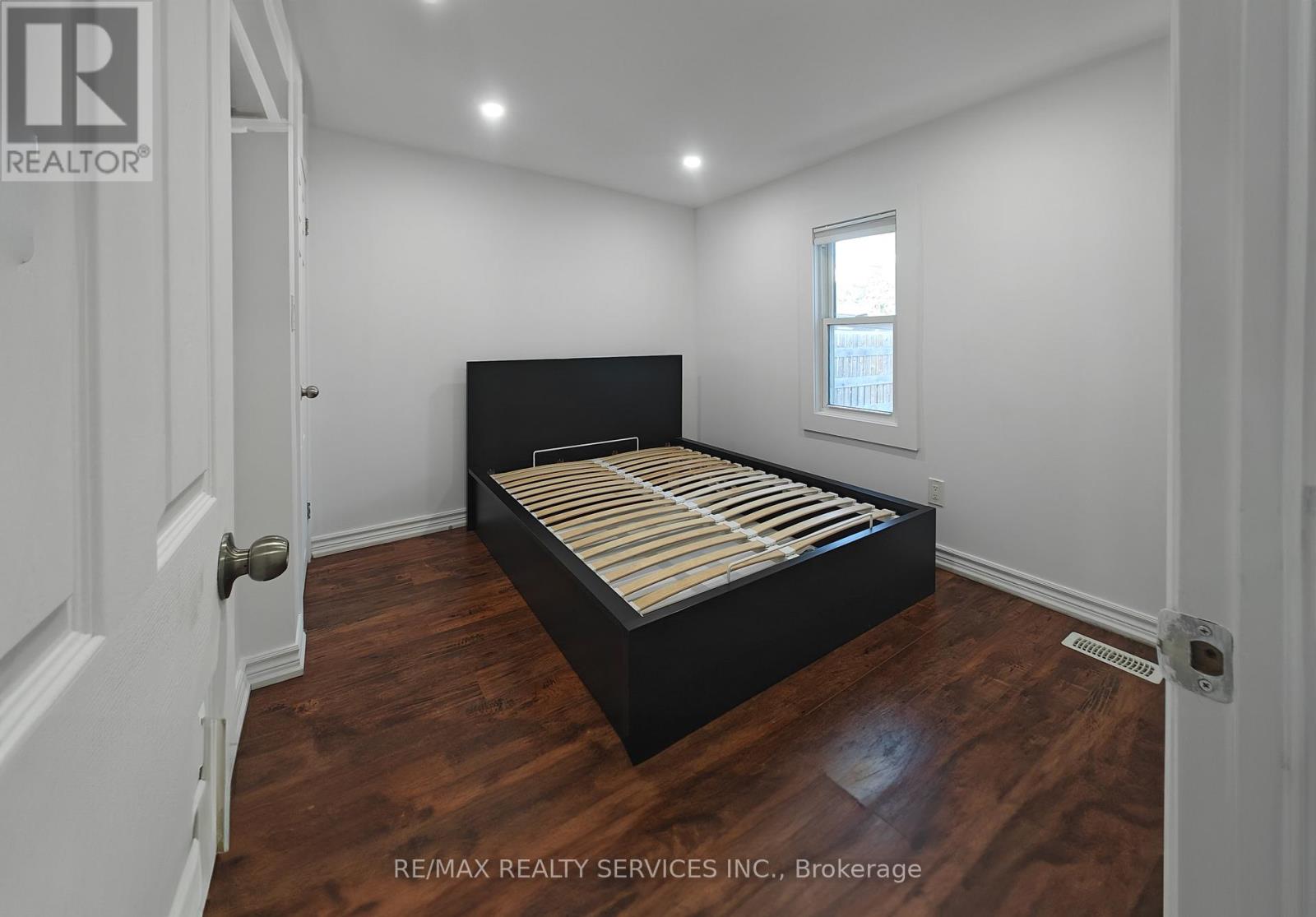 Photo 8 of 764 Caron Avenue, Windsor ON