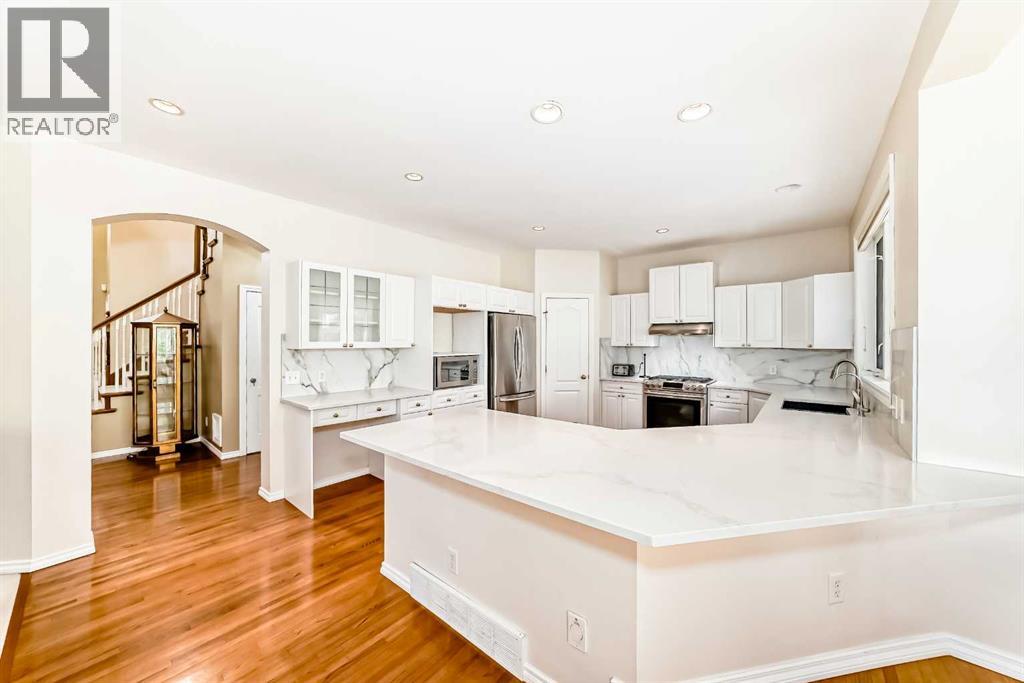 Single Family House for Sale in  Discovery Place SW Discovery Ridge Calgary 