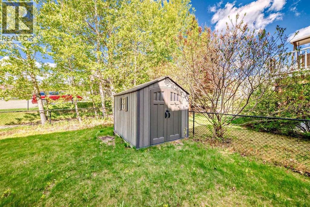 Single Family House for Sale in  Discovery Place SW Discovery Ridge Calgary 