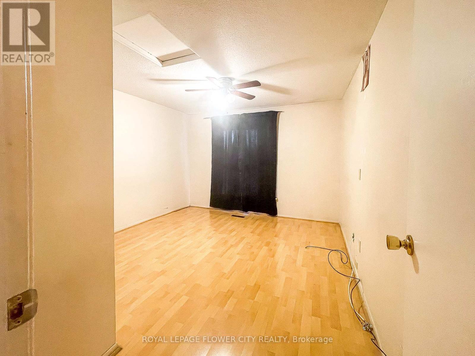 Photo 17 of 43 Greenwich Circle, Brampton ON
