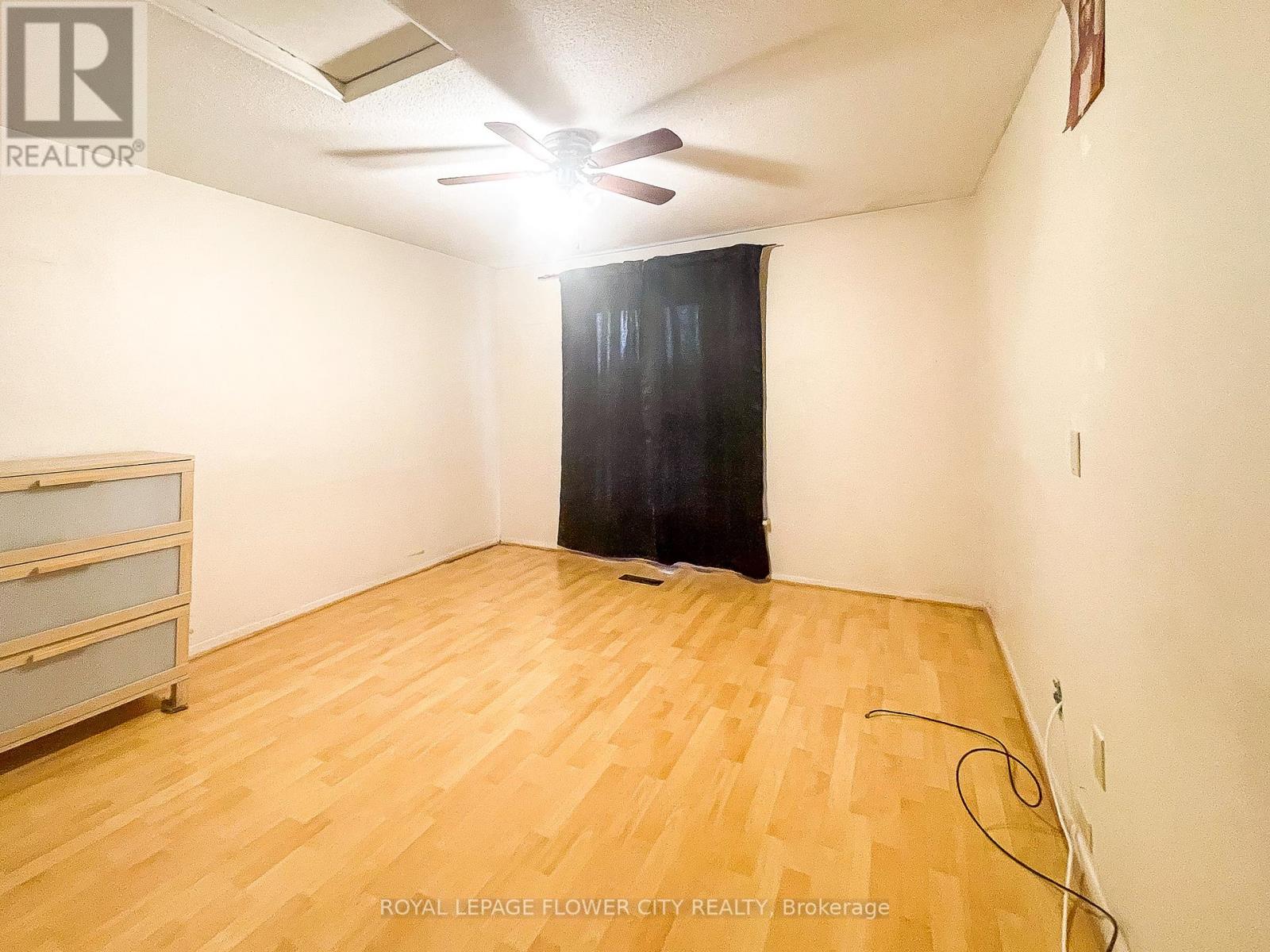 Photo 18 of 43 Greenwich Circle, Brampton ON