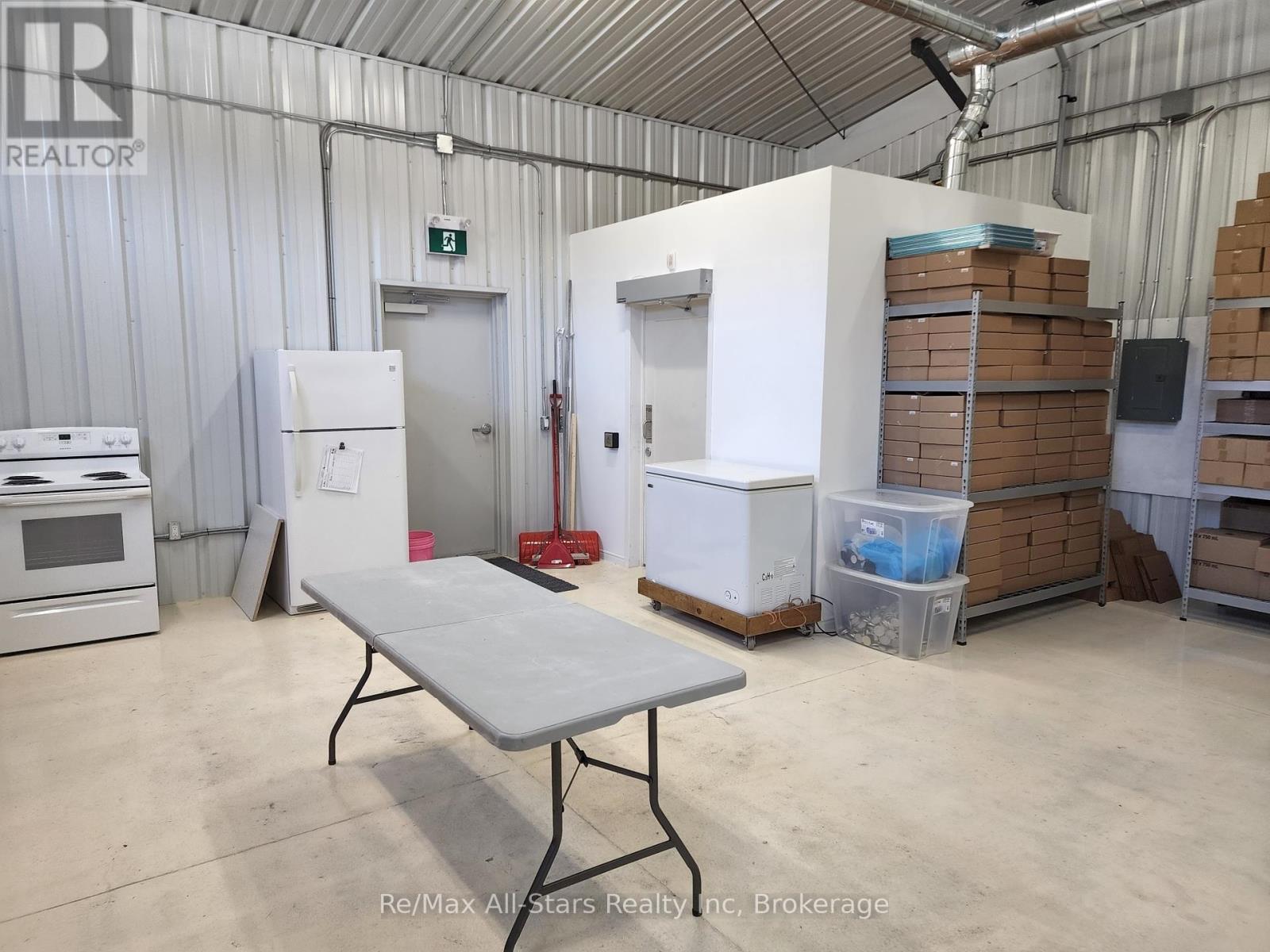 Photo 10 of 25754 35 Highway, Lake Of Bays ON