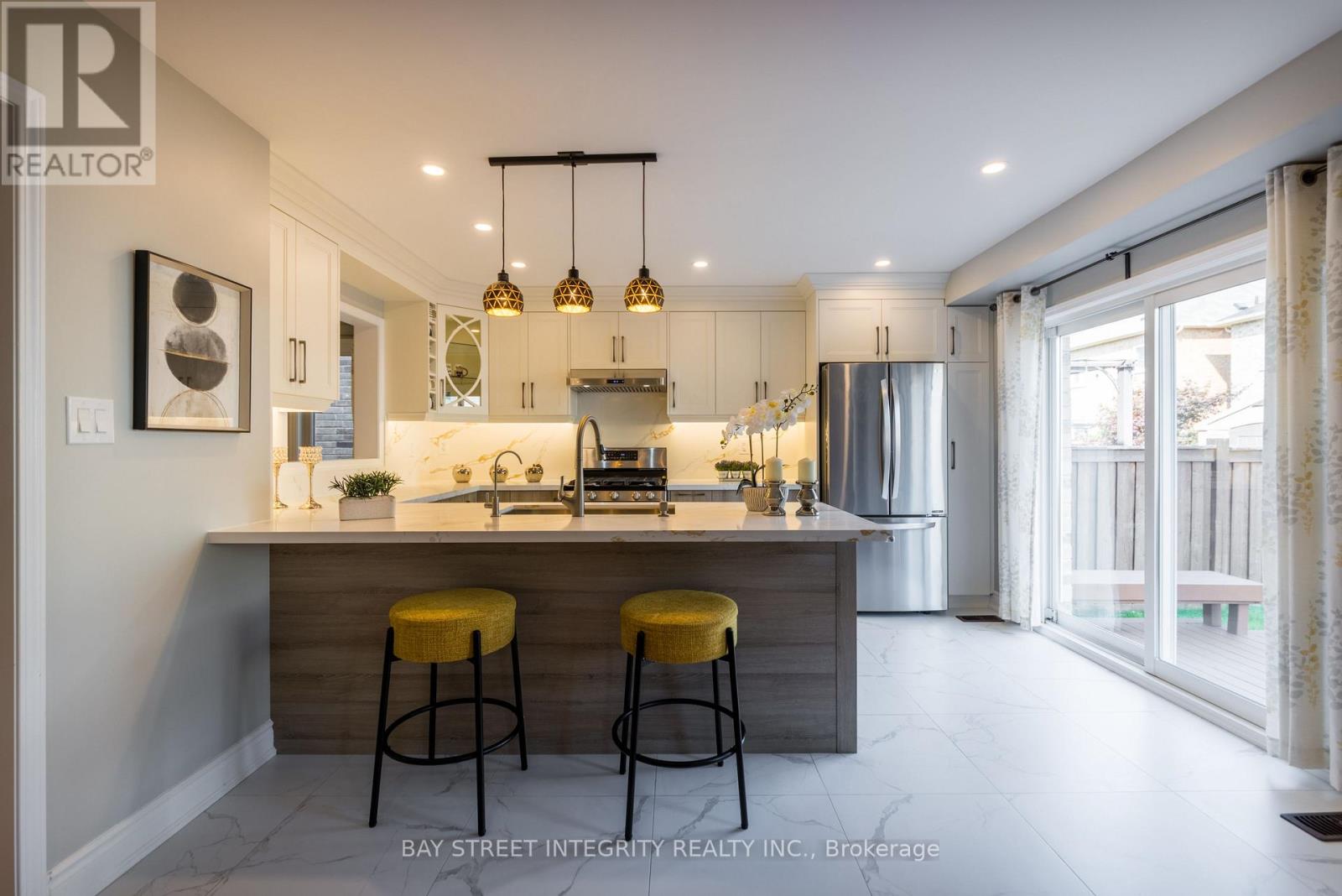 Photo 40 of 82 Oswell Drive, Ajax ON