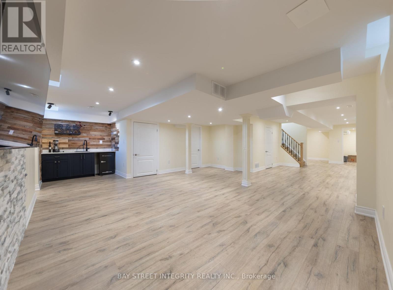 Photo 30 of 82 Oswell Drive, Ajax ON