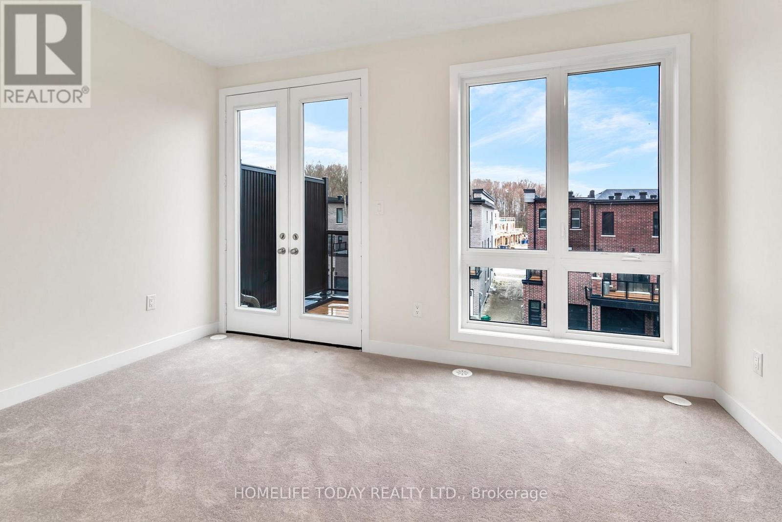 Photo 25 of 104 Stauffer Crescent, Markham ON