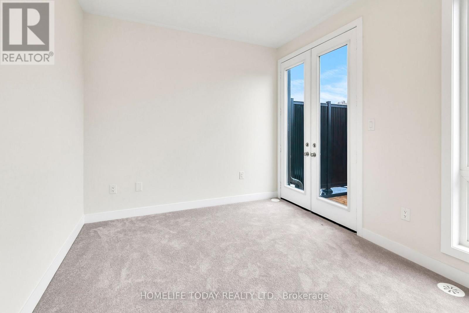 Photo 26 of 104 Stauffer Crescent, Markham ON