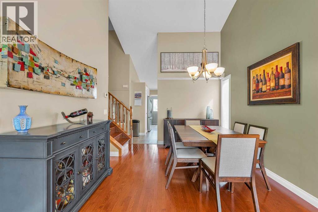 Single Family House 4 Level for Sale in  Douglas Glen Mews SE Douglasdale/Glen Calgary 