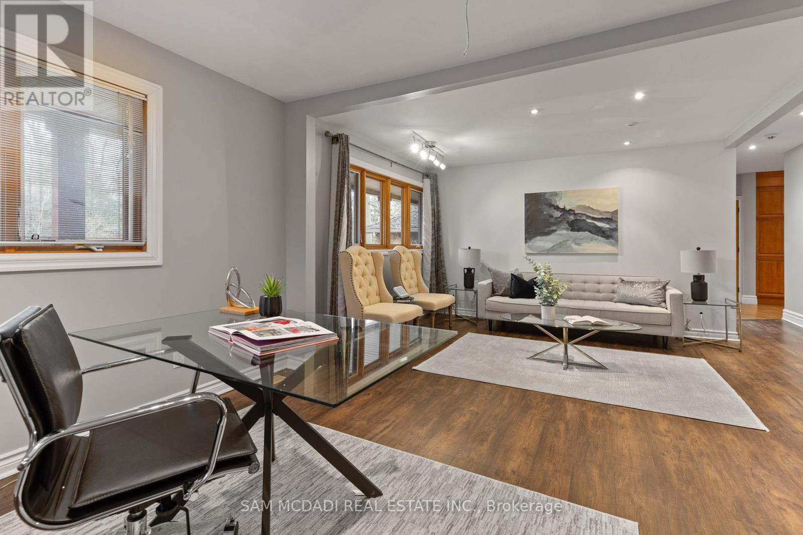 Photo 19 of 690 Meadow Wood Road, Mississauga ON