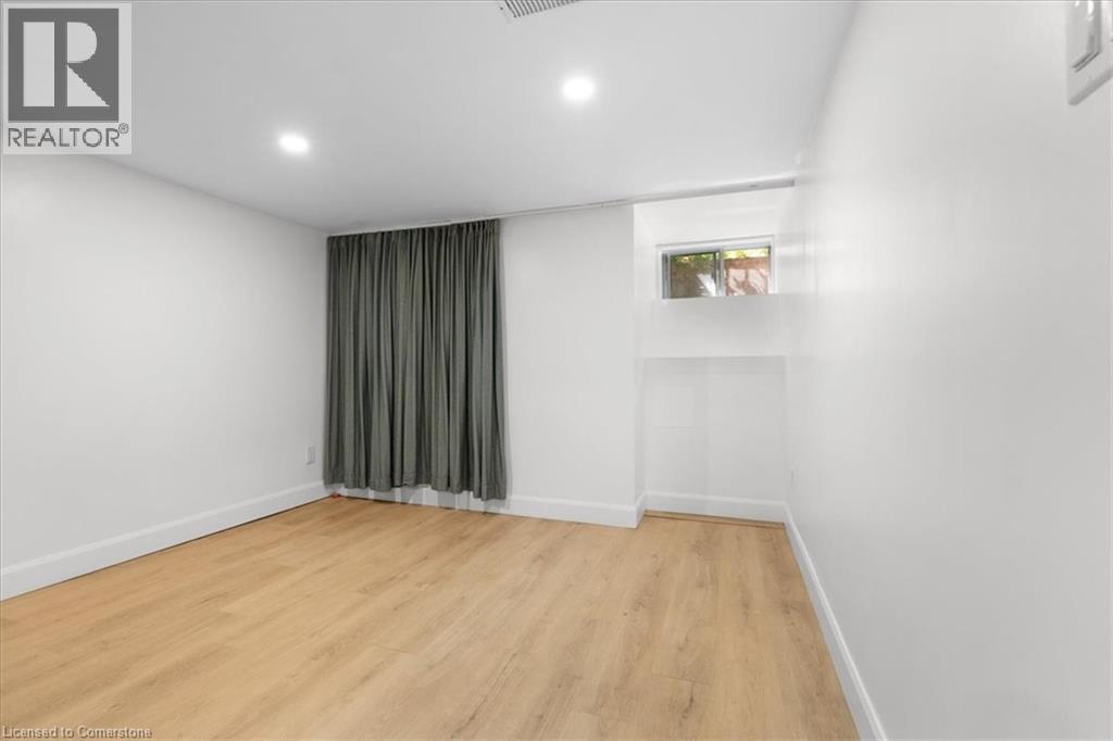 Photo 40 of 40 Emerald Street N, Hamilton ON