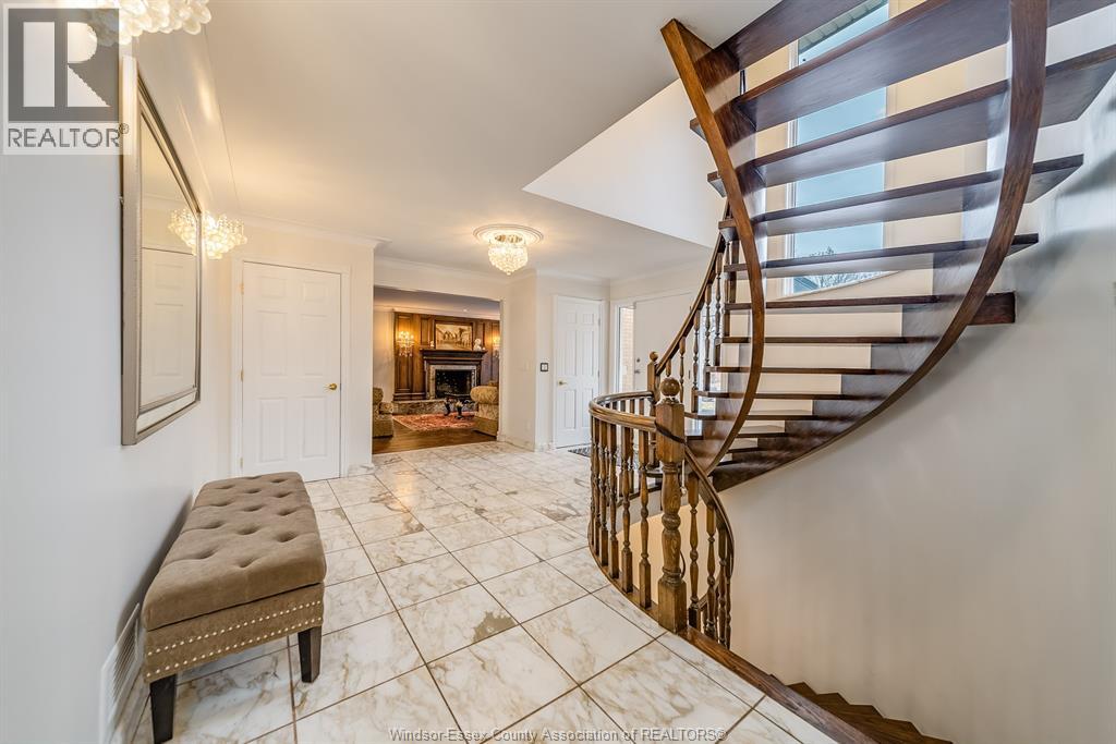 Photo 9 of 3737 Huntington Avenue, Windsor ON