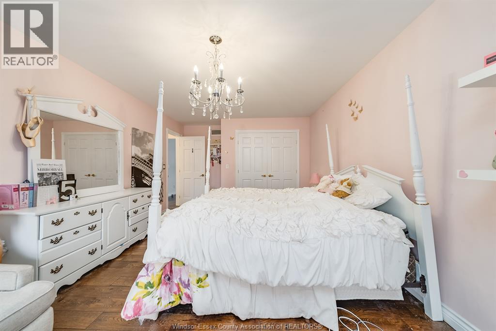Photo 25 of 3737 Huntington Avenue, Windsor ON