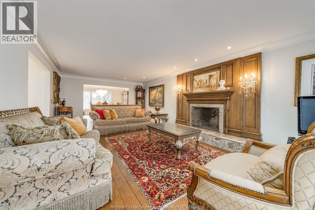Photo 14 of 3737 Huntington Avenue, Windsor ON