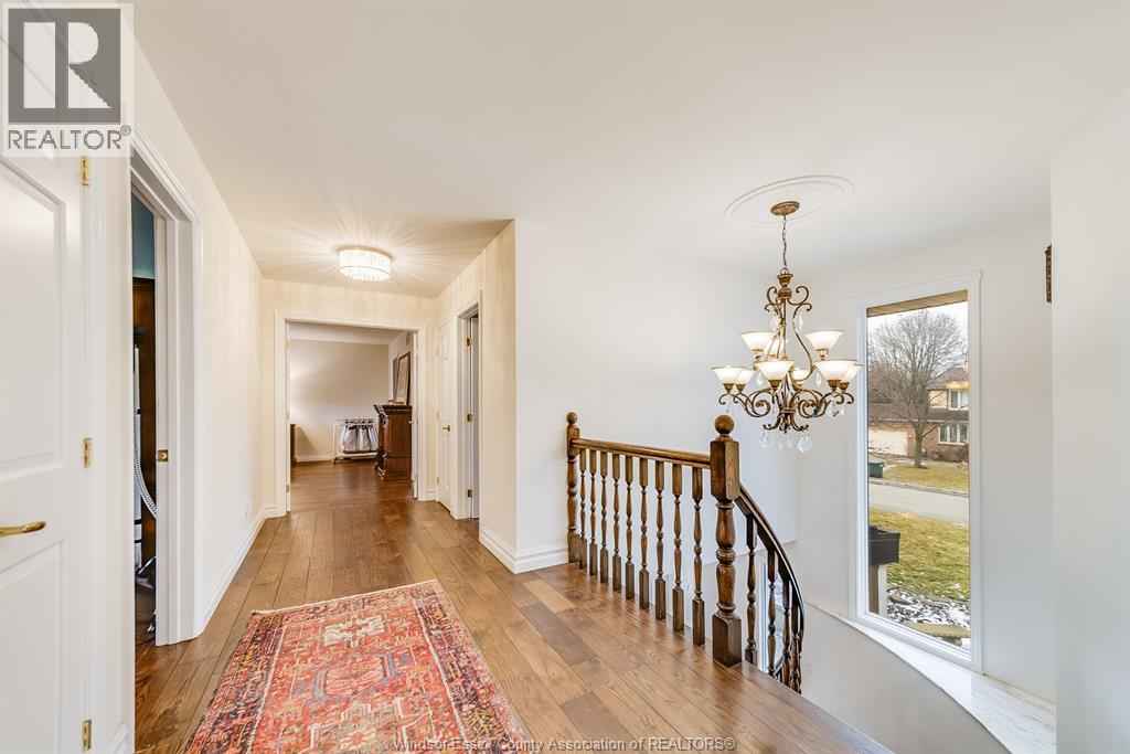 Photo 19 of 3737 Huntington Avenue, Windsor ON