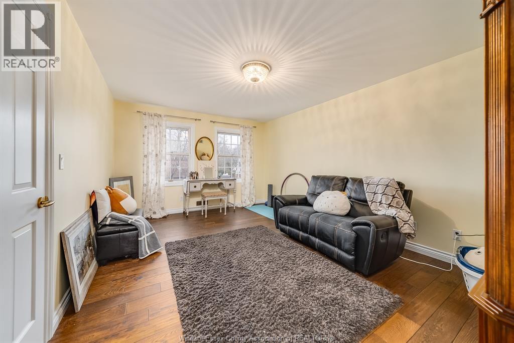 Photo 26 of 3737 Huntington Avenue, Windsor ON