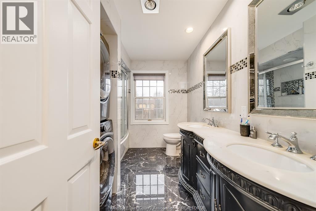 Photo 28 of 3737 Huntington Avenue, Windsor ON