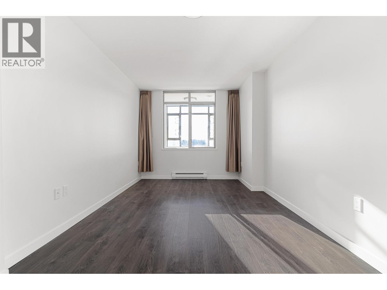 Photo 14 of 715 2799 Yew Street, Vancouver BC