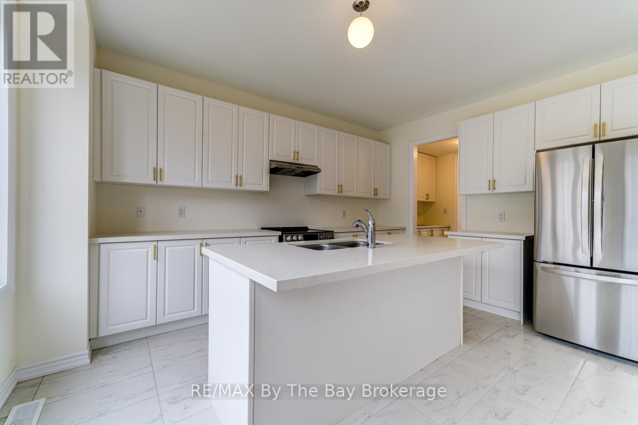 Photo 13 of 41 Del Ray Crescent, Wasaga Beach ON