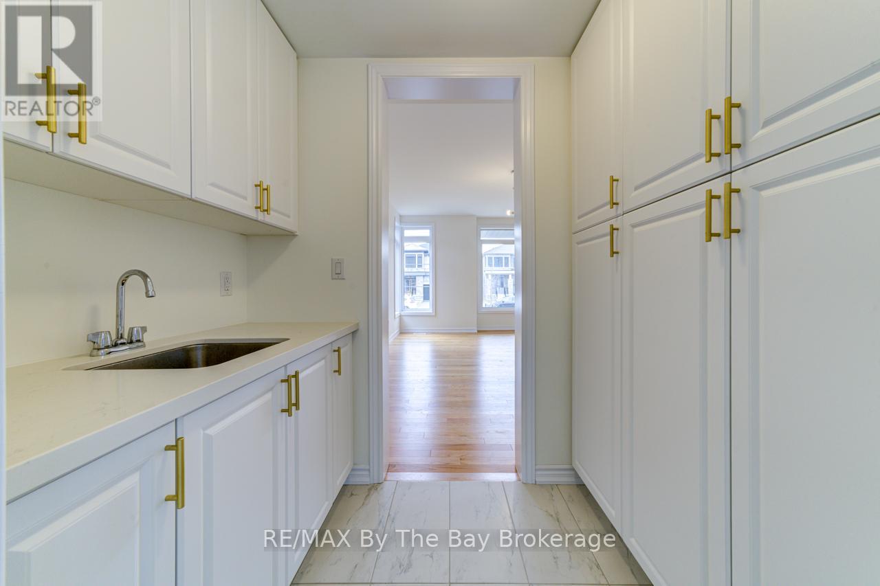 Photo 20 of 41 Del Ray Crescent, Wasaga Beach ON