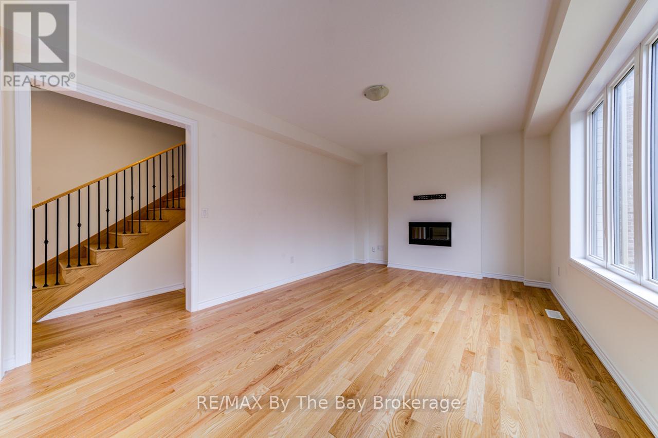 Photo 25 of 41 Del Ray Crescent, Wasaga Beach ON