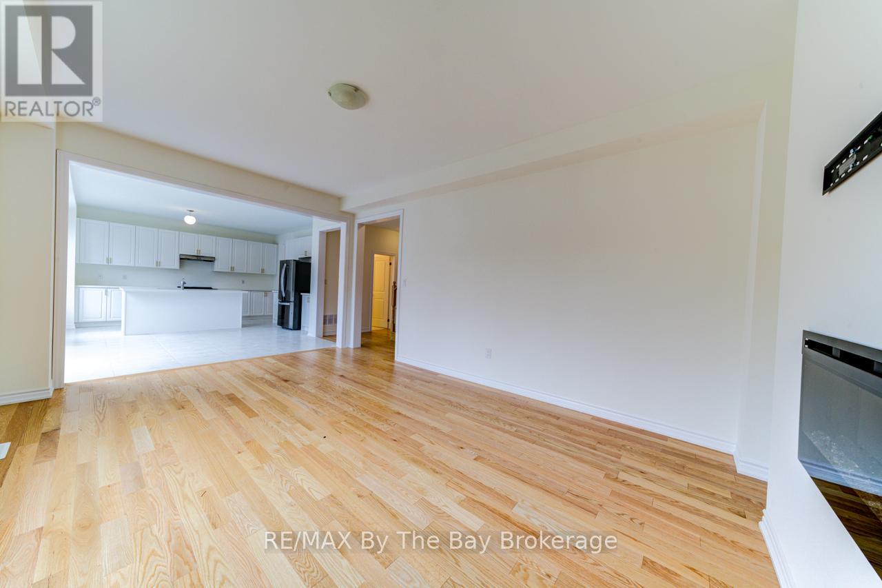 Photo 28 of 41 Del Ray Crescent, Wasaga Beach ON