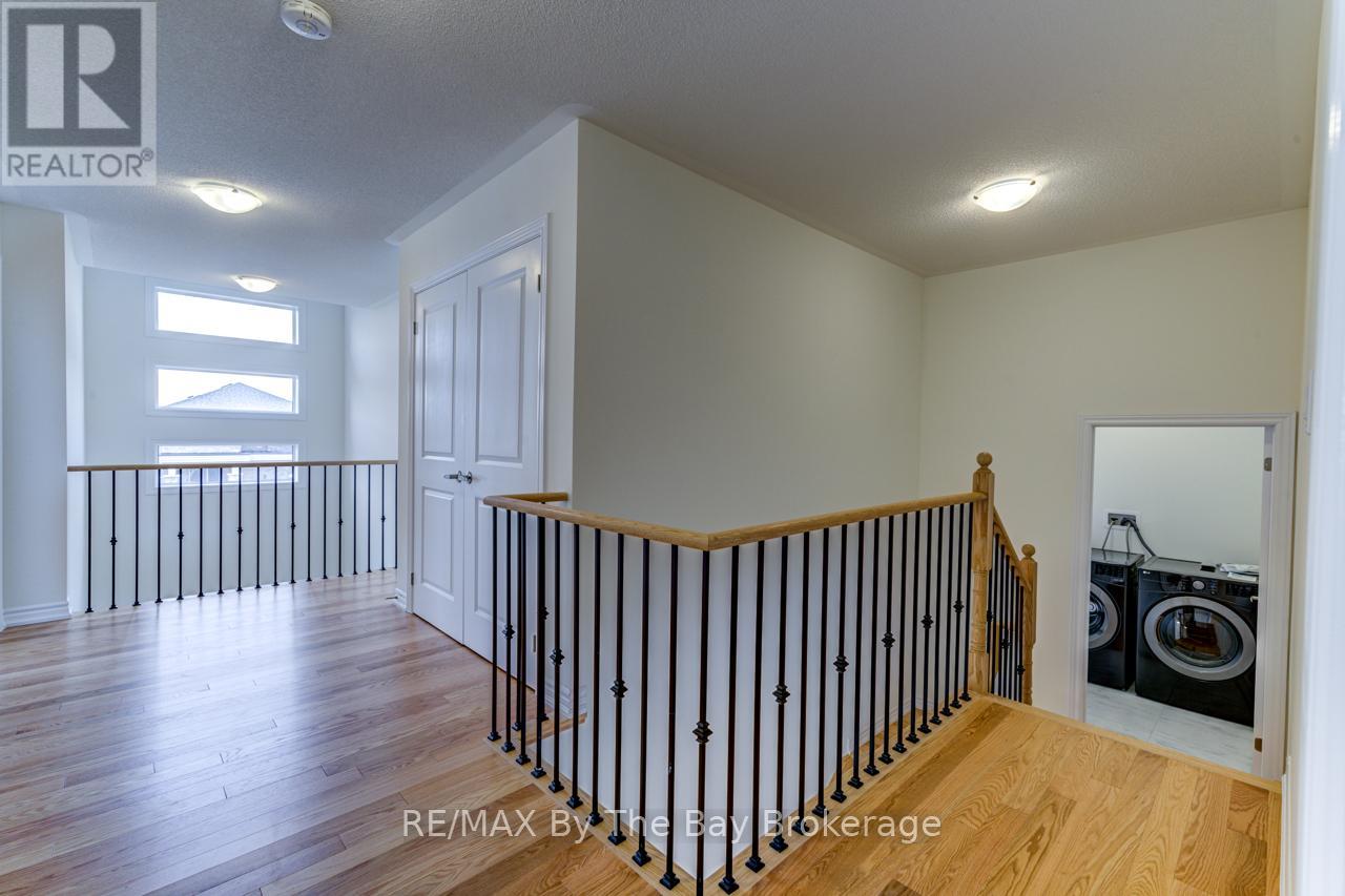 Photo 32 of 41 Del Ray Crescent, Wasaga Beach ON