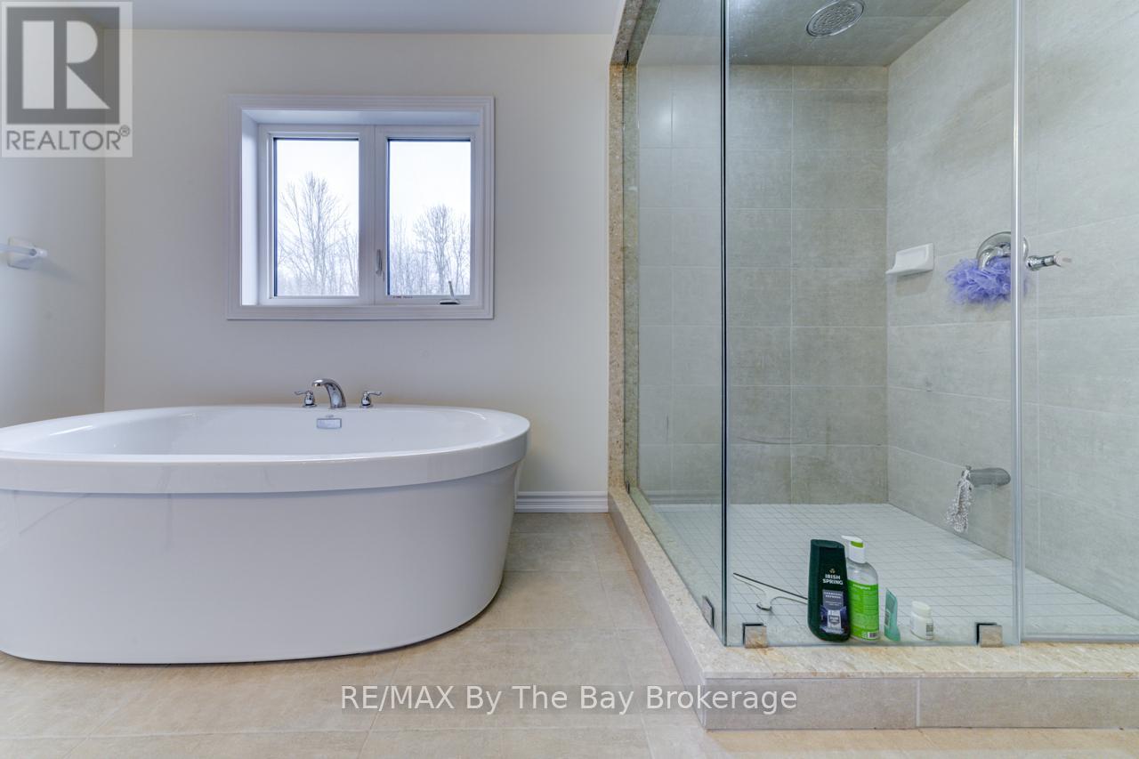 Photo 40 of 41 Del Ray Crescent, Wasaga Beach ON