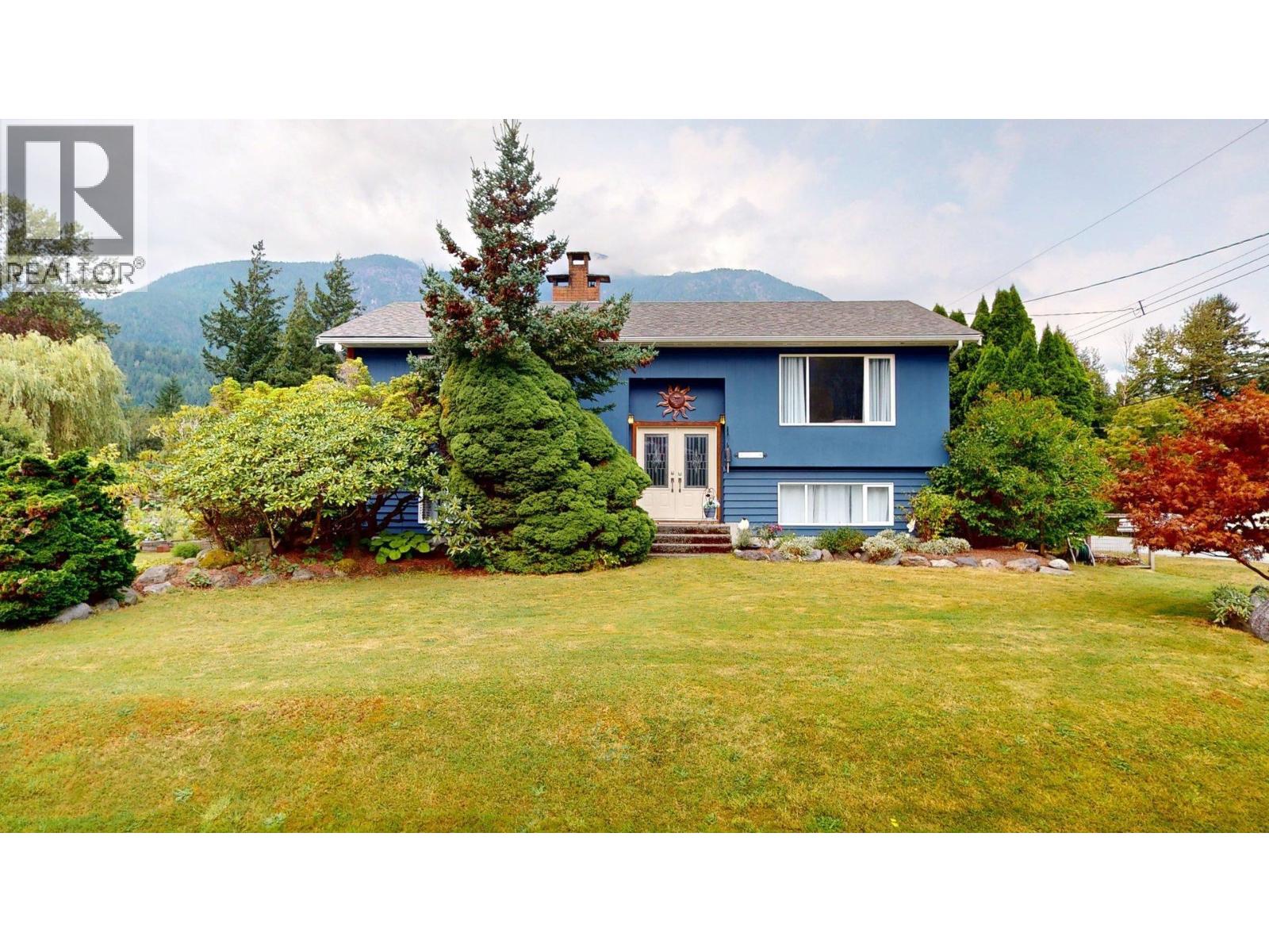 Photo 1 of 41599 Cottonwood Road, Squamish BC