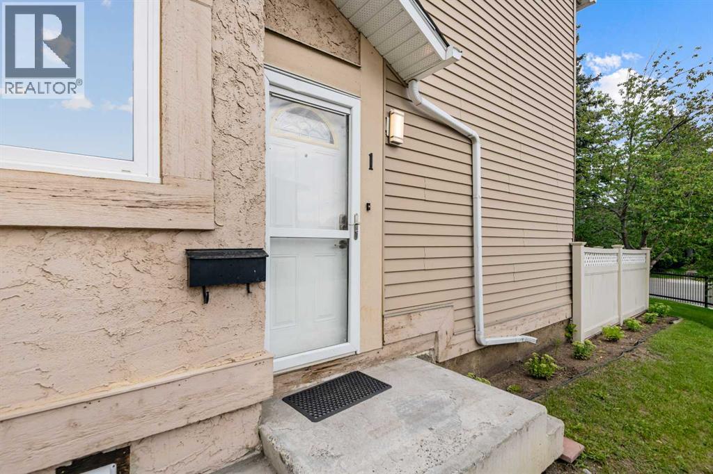 Single Family House for Sale in    Avenue SE Penbrooke Meadows Calgary 