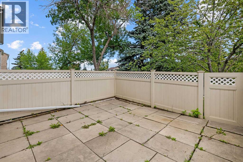 Single Family House for Sale in    Avenue SE Penbrooke Meadows Calgary 