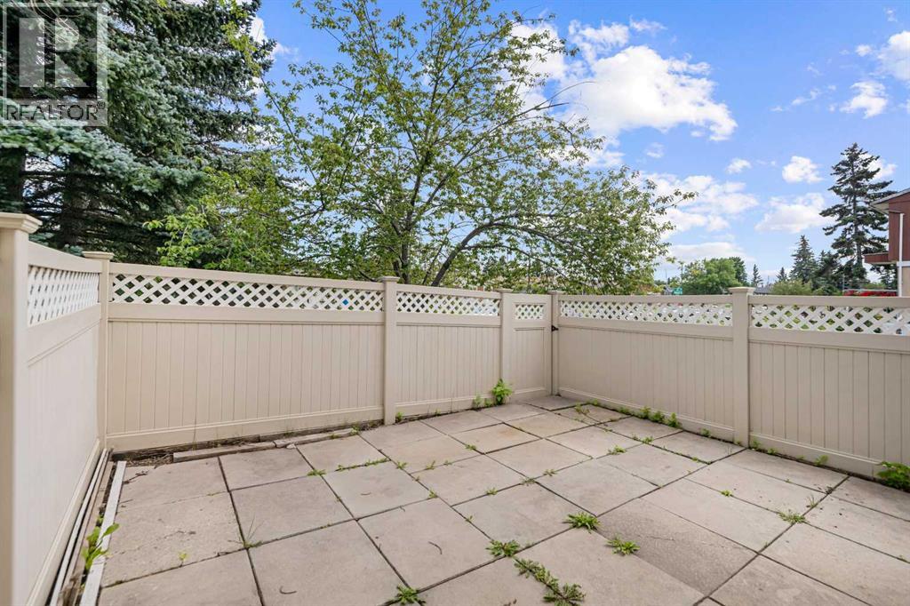 Single Family House for Sale in    Avenue SE Penbrooke Meadows Calgary 