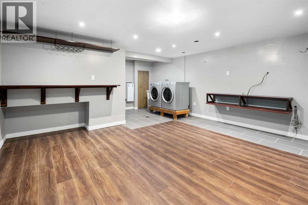 Single Family House for Sale in    Avenue SE Penbrooke Meadows Calgary 