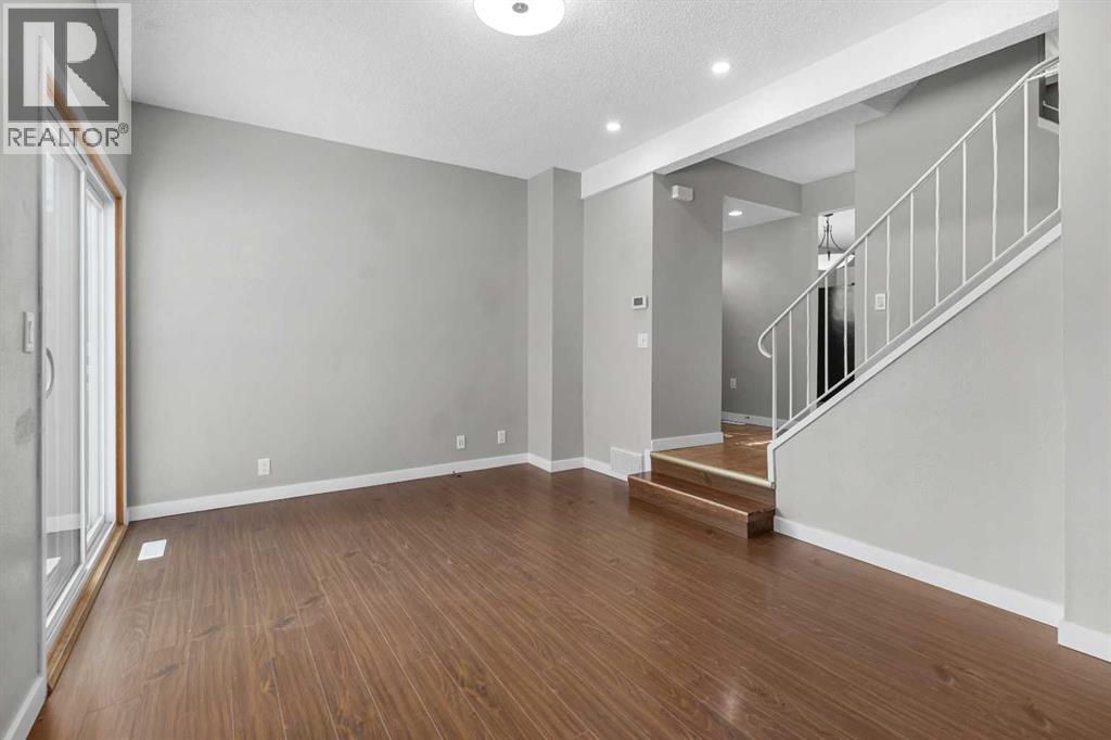 Single Family House for Sale in    Avenue SE Penbrooke Meadows Calgary 