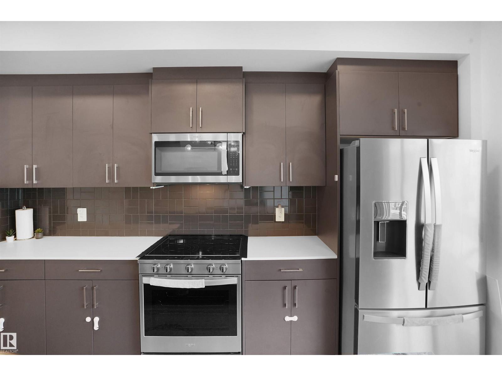 Photo 13 of 510 37 St Sw Sw, Edmonton AB