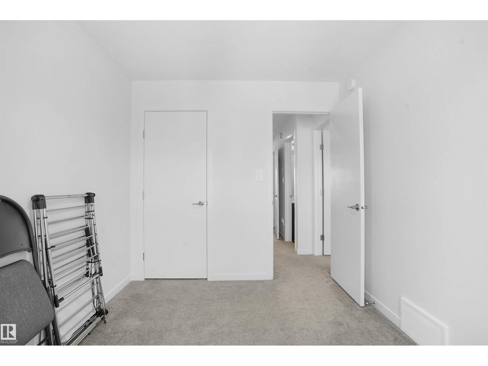 Photo 20 of 510 37 St Sw Sw, Edmonton AB