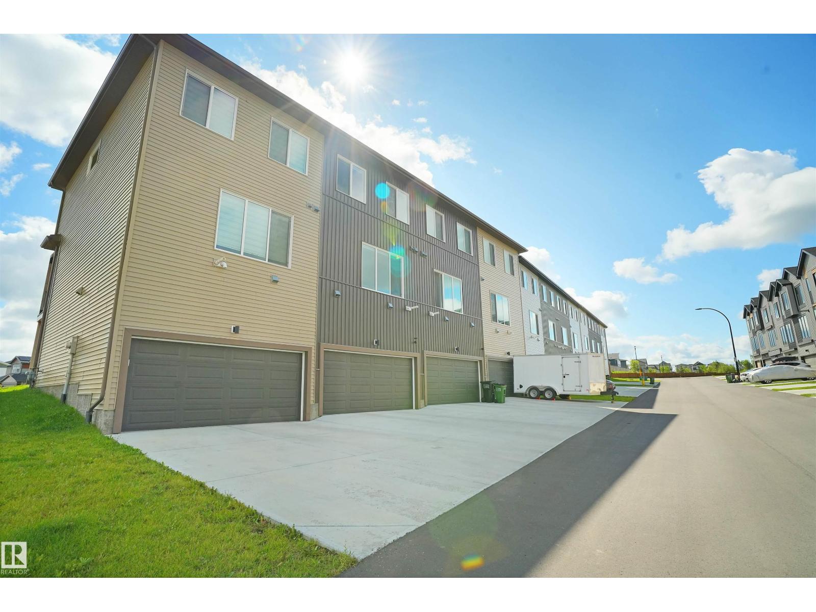 Photo 37 of 510 37 St Sw Sw, Edmonton AB