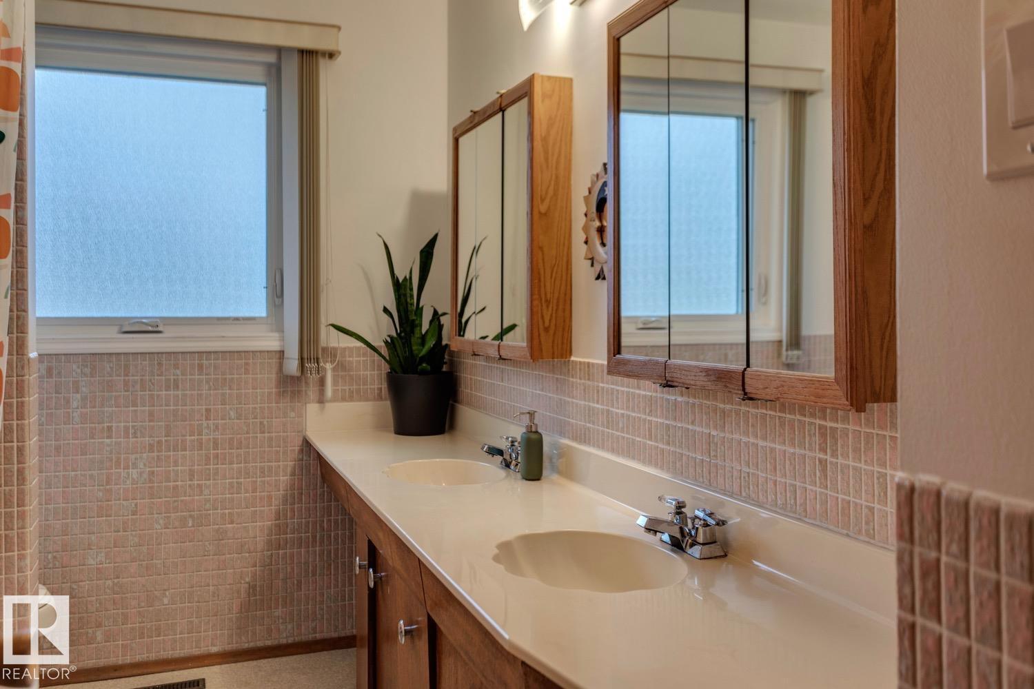 Single Family House Bungalow for Sale in   ST NW Edmonton 