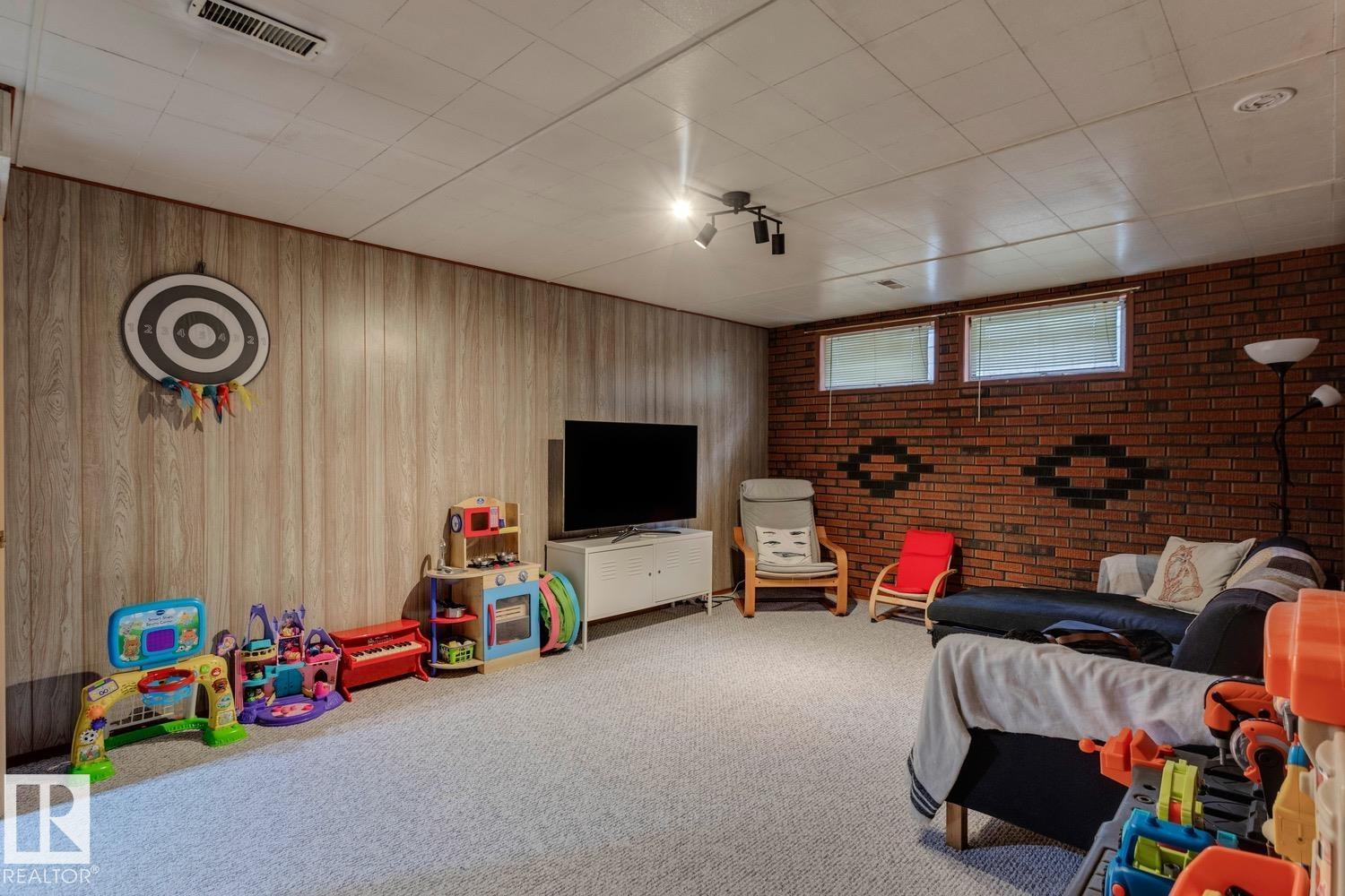 Single Family House Bungalow for Sale in   ST NW Edmonton 