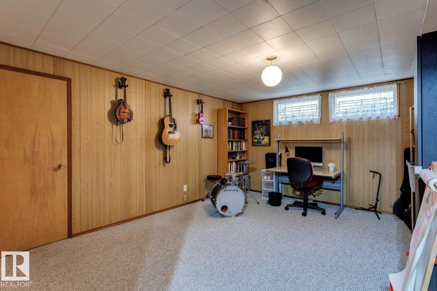 Single Family House Bungalow for Sale in   ST NW Edmonton 