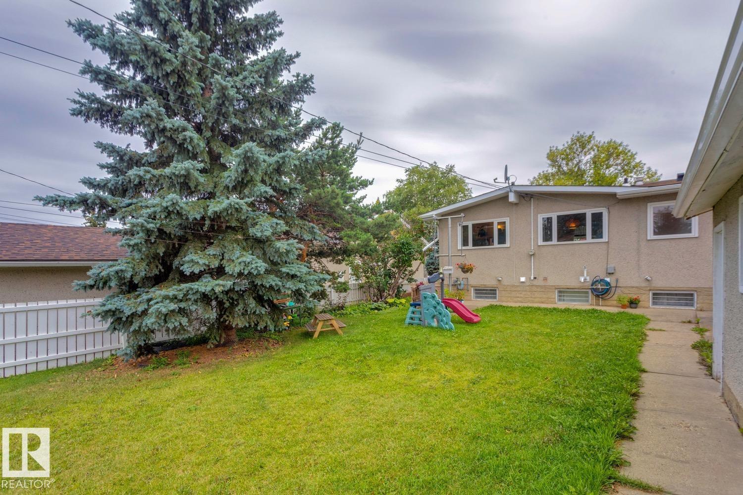 Single Family House Bungalow for Sale in   ST NW Edmonton 
