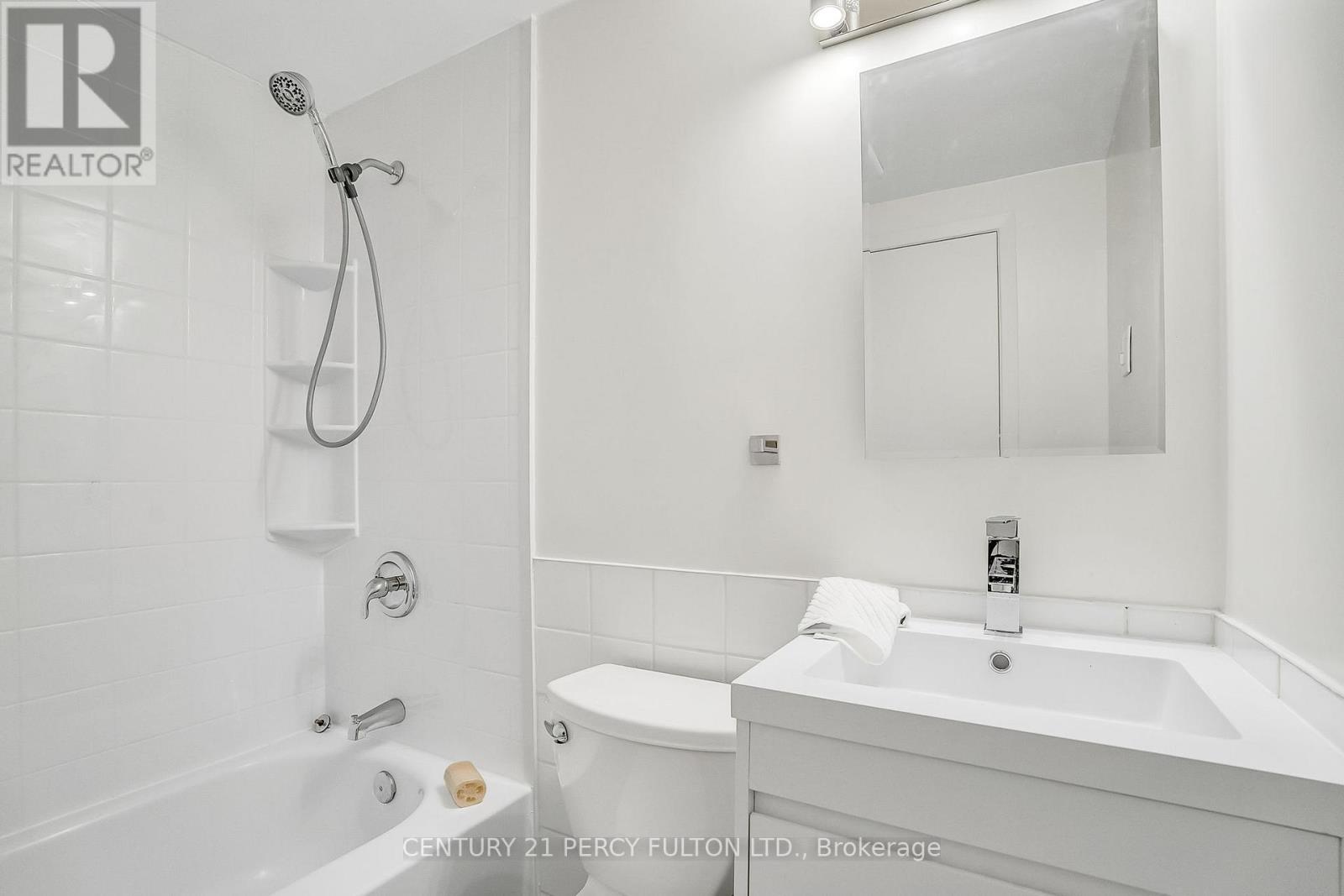 Photo 26 of 33 Pettibone Square, Toronto ON