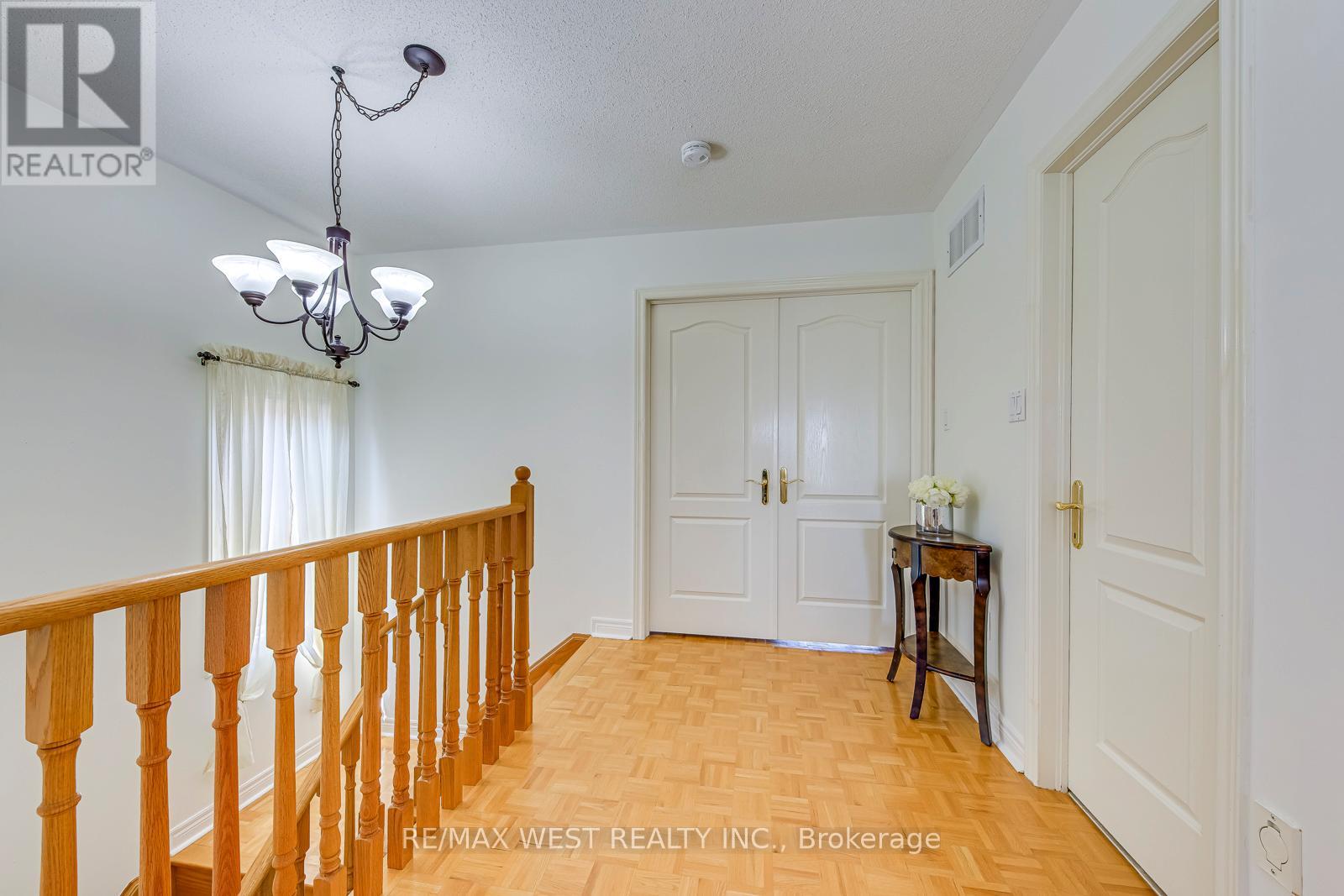 Photo 46 of 56 Laura Sabrina Drive, Vaughan ON