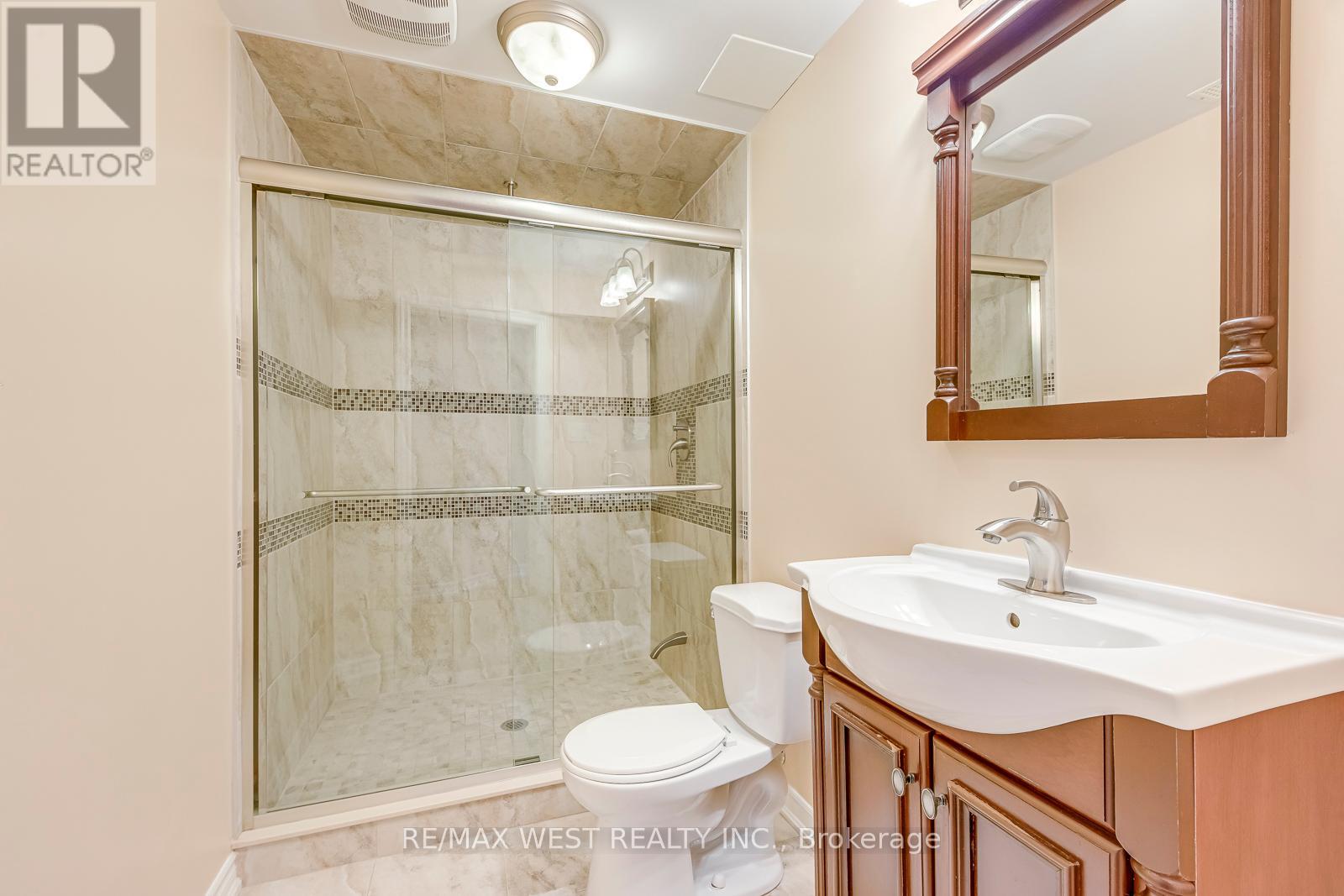 Photo 1 of 56 Laura Sabrina Drive, Vaughan ON