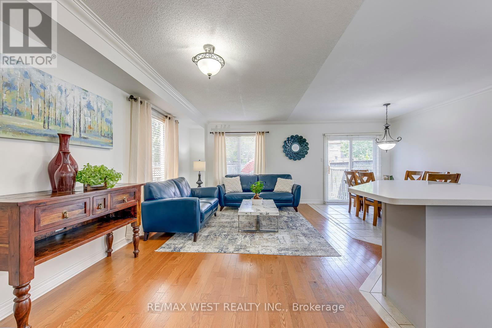 Photo 27 of 56 Laura Sabrina Drive, Vaughan ON